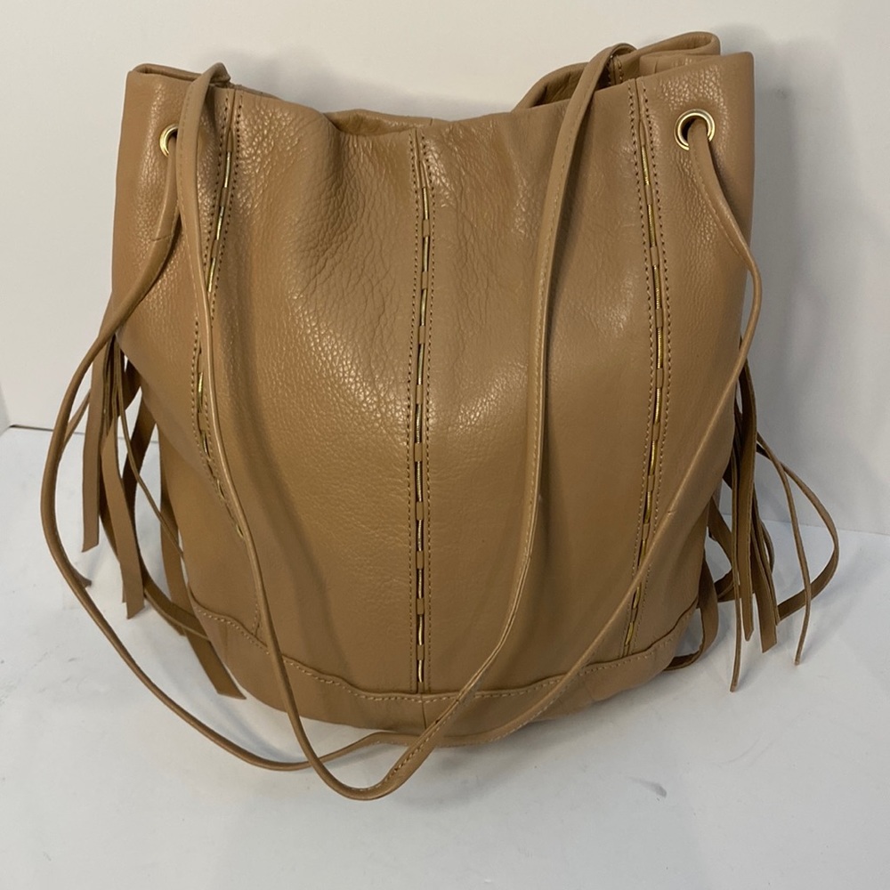 Kelsi Dagger hobo